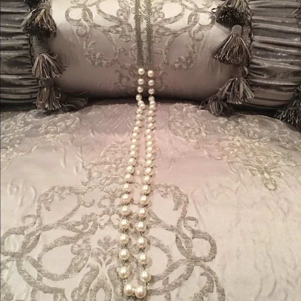 Fun Long Flapper Pearl Strand